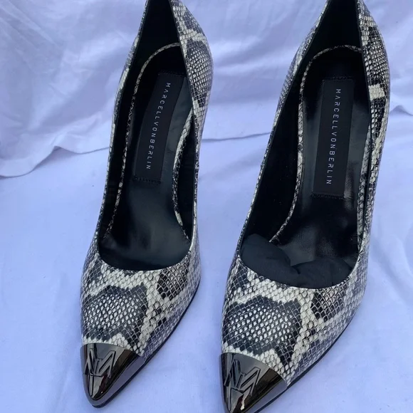 Marcell von Berlin Designer Snakeskin High Heels - Picture 3 of 6